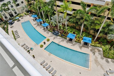 Condominio en venta en Aventura, Florida, 2 dormitorios, 116.31 m2 № 1242436 - foto 4