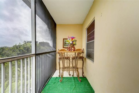 Condominio en venta en Pembroke Pines, Florida, 2 dormitorios, 88.54 m2 № 940649 - foto 18