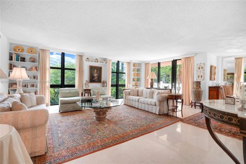 Condominio en venta en Key Biscayne, Florida, 2 dormitorios, 165.55 m2 № 668353 - foto 28