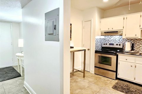 Condo in Lauderhill, Florida, 1 bedroom  № 1221523 - photo 30