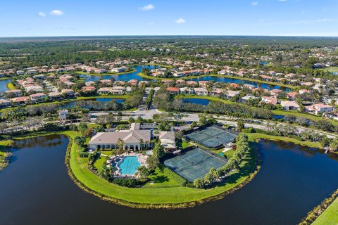 Villa ou maison à vendre à Palm Beach Gardens, Floride: 5 chambres, 338.81 m2 № 1221549 - photo 1