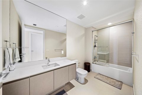 Condo in Aventura, Florida, 3 bedrooms  № 1367002 - photo 30