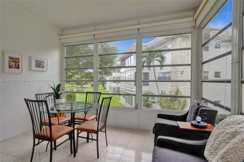 Copropriété à vendre à Lauderdale Lakes, Floride: 2 chambres, 87.7 m2 № 1406377 - photo 18