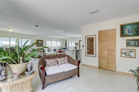 Casa en venta en Hollywood, Florida, 2 dormitorios, 172.15 m2 № 7201 - foto 18