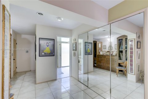 Casa en venta en Hollywood, Florida, 2 dormitorios, 172.15 m2 № 7201 - foto 28