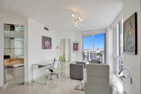 Condo in Aventura, Florida, 2 bedrooms  № 1100950 - photo 19