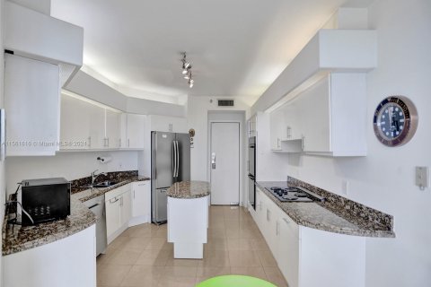 Купить кондоминиум в Авентура, Флорида 2 спальни, 208.1м2, № 1100950 - фото 23