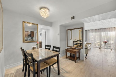 Copropriété à vendre à Boca Raton, Floride: 2 chambres, 86.96 m2 № 1152073 - photo 15