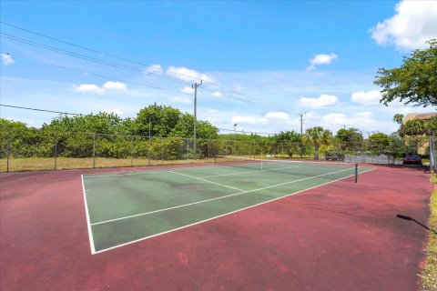 Condo in Boca Raton, Florida, 2 bedrooms  № 1152073 - photo 1