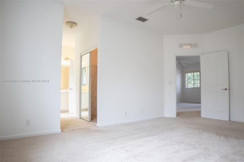 Townhouse in Oakland Park, Florida 3 bedrooms, 140.65 sq.m. № 1364795 - photo 3