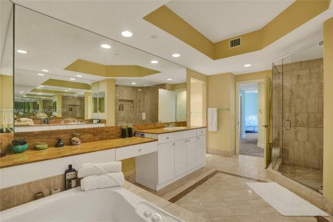 Copropriété à vendre à Aventura, Floride: 3 chambres, 244.33 m2 № 1242220 - photo 24