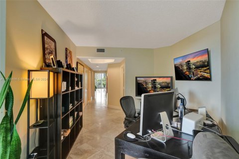 Copropriété à vendre à Aventura, Floride: 3 chambres, 244.33 m2 № 1242220 - photo 20