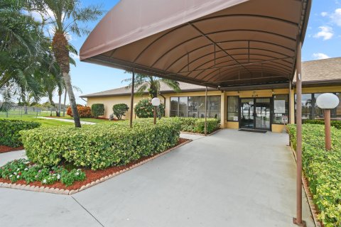 Touwnhouse à vendre à West Palm Beach, Floride: 3 chambres, 117.34 m2 № 1009648 - photo 6
