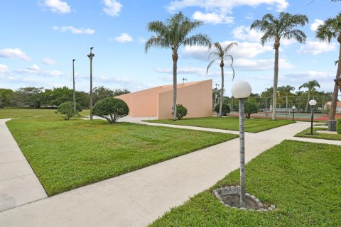 Touwnhouse à vendre à West Palm Beach, Floride: 3 chambres, 117.34 m2 № 1009648 - photo 4