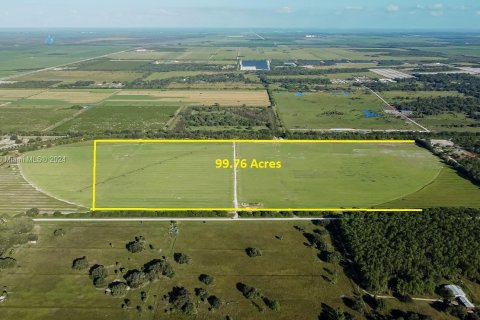 Commercial property in Clewiston, Florida № 1007220 - photo 2