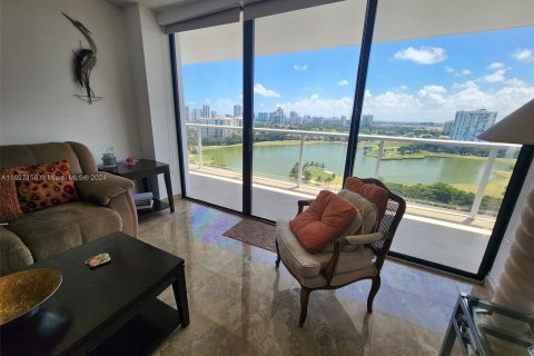 Condominio en venta en Aventura, Florida, 3 dormitorios, 136.1 m2 № 1281207 - foto 19