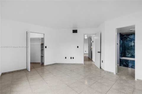 Condominio en venta en Miami, Florida, 2 dormitorios, 92.9 m2 № 1401293 - foto 12