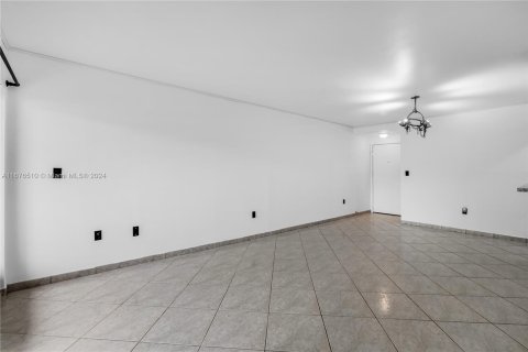 Condominio en venta en Miami, Florida, 2 dormitorios, 92.9 m2 № 1401293 - foto 7