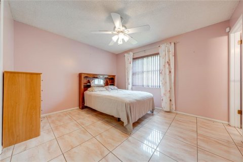 Villa ou maison à vendre à Kissimmee, Floride: 3 chambres, 122.63 m2 № 1326998 - photo 24