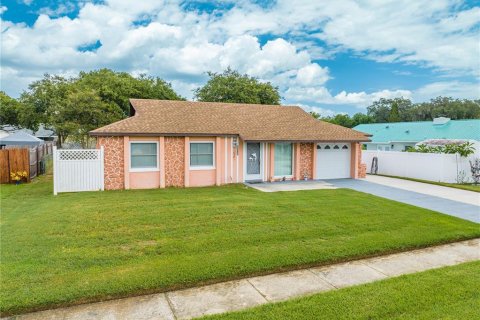 Villa ou maison à vendre à Kissimmee, Floride: 3 chambres, 122.63 m2 № 1326998 - photo 4