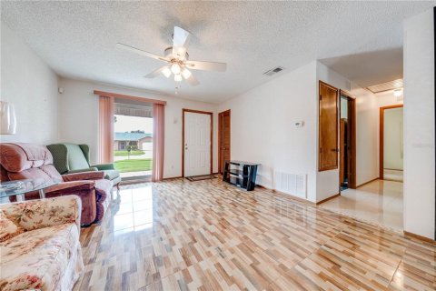 Villa ou maison à vendre à Kissimmee, Floride: 3 chambres, 122.63 m2 № 1326998 - photo 9