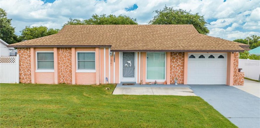 Casa en Kissimmee, Florida 3 dormitorios, 122.63 m2 № 1326998