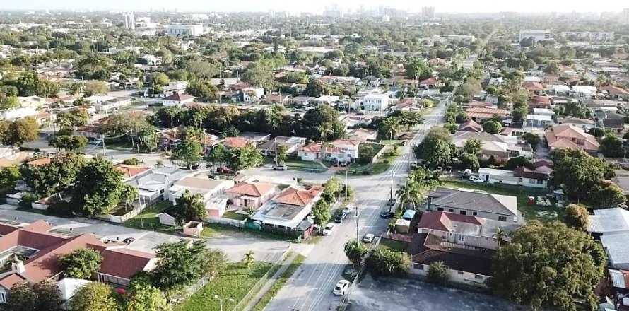 Коммерческая недвижимость в Майами, Флорида № 5287