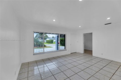 Casa en venta en Hollywood, Florida, 3 dormitorios, 120.03 m2 № 1408880 - foto 8