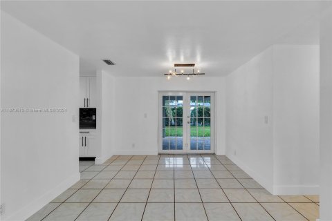 Casa en venta en Hollywood, Florida, 3 dormitorios, 120.03 m2 № 1408880 - foto 10