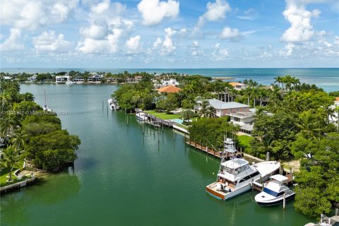 Villa ou maison à vendre à Key Biscayne, Floride: 7 chambres, 361.39 m2 № 1306404 - photo 15