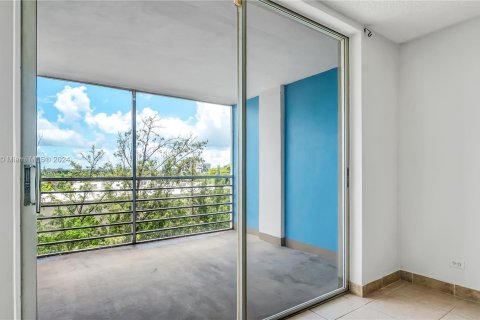 Copropriété à vendre à North Miami Beach, Floride: 2 chambres, 95.22 m2 № 1291714 - photo 5