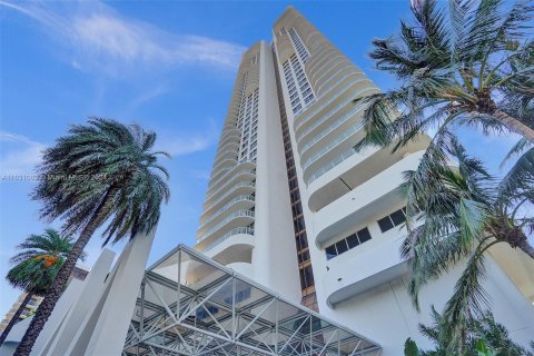 Condominio en venta en Miami Beach, Florida, 1 dormitorio, 75.07 m2 № 1291761 - foto 21