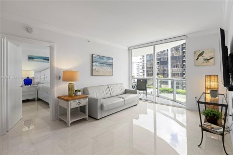 Condo in Miami Beach, Florida, 1 bedroom  № 1291761 - photo 10