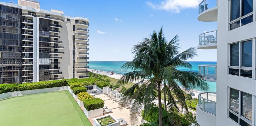 Condominio en Miami Beach, Florida, 1 dormitorio  № 1291761