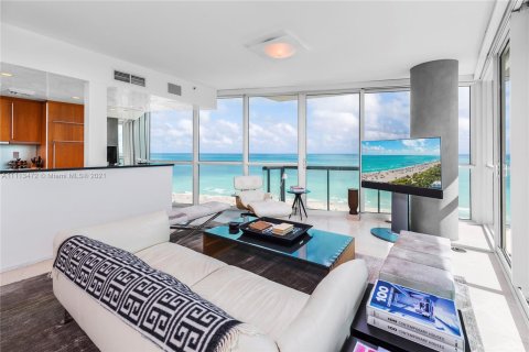 Condominio en alquiler en Miami Beach, Florida, 2 dormitorios, 115.38 m2 № 2591 - foto 7