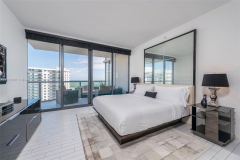 Apartamento en alquiler en Miami Beach, Florida, 2 dormitorios, 104.14 m2 № 2588 - foto 7