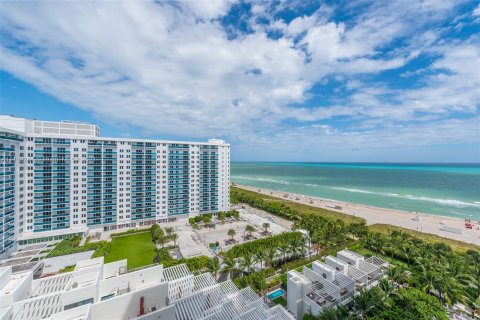 Apartment in Miami Beach, Florida 2 bedrooms, 104.14 sq.m. № 2588 - photo 23