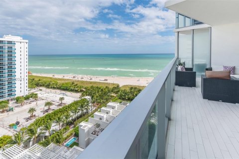 Apartamento en alquiler en Miami Beach, Florida, 2 dormitorios, 104.14 m2 № 2588 - foto 1
