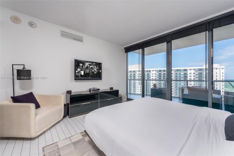 Apartment in Miami Beach, Florida 2 bedrooms, 104.14 sq.m. № 2588 - photo 8
