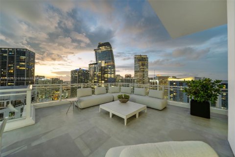 Copropriété à vendre à Miami, Floride: 6 chambres, 460.24 m2 № 1378688 - photo 5