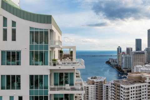 Copropriété à vendre à Miami, Floride: 6 chambres, 460.24 m2 № 1378688 - photo 2