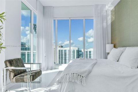 Condo in Miami, Florida, 6 bedrooms  № 1378688 - photo 26