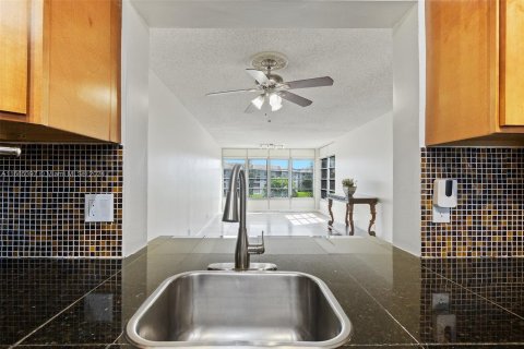 Condominio en venta en Davie, Florida, 1 dormitorio, 80.82 m2 № 1378729 - foto 16