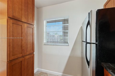 Condo in Davie, Florida, 1 bedroom  № 1378729 - photo 15