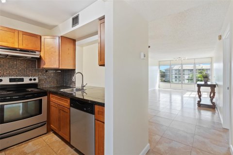 Condominio en venta en Davie, Florida, 1 dormitorio, 80.82 m2 № 1378729 - foto 17