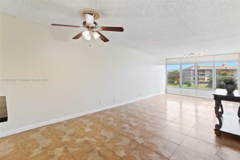 Copropriété à vendre à Davie, Floride: 1 chambre, 80.82 m2 № 1378729 - photo 4