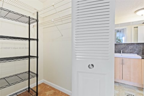 Copropriété à vendre à Davie, Floride: 1 chambre, 80.82 m2 № 1378729 - photo 21