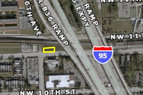 Commercial property in Miami, Florida № 1162729 - photo 1