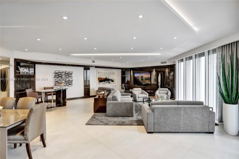 Condo in Aventura, Florida, 3 bedrooms  № 1417146 - photo 14