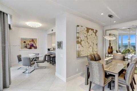 Condo in Aventura, Florida, 3 bedrooms  № 1417146 - photo 21